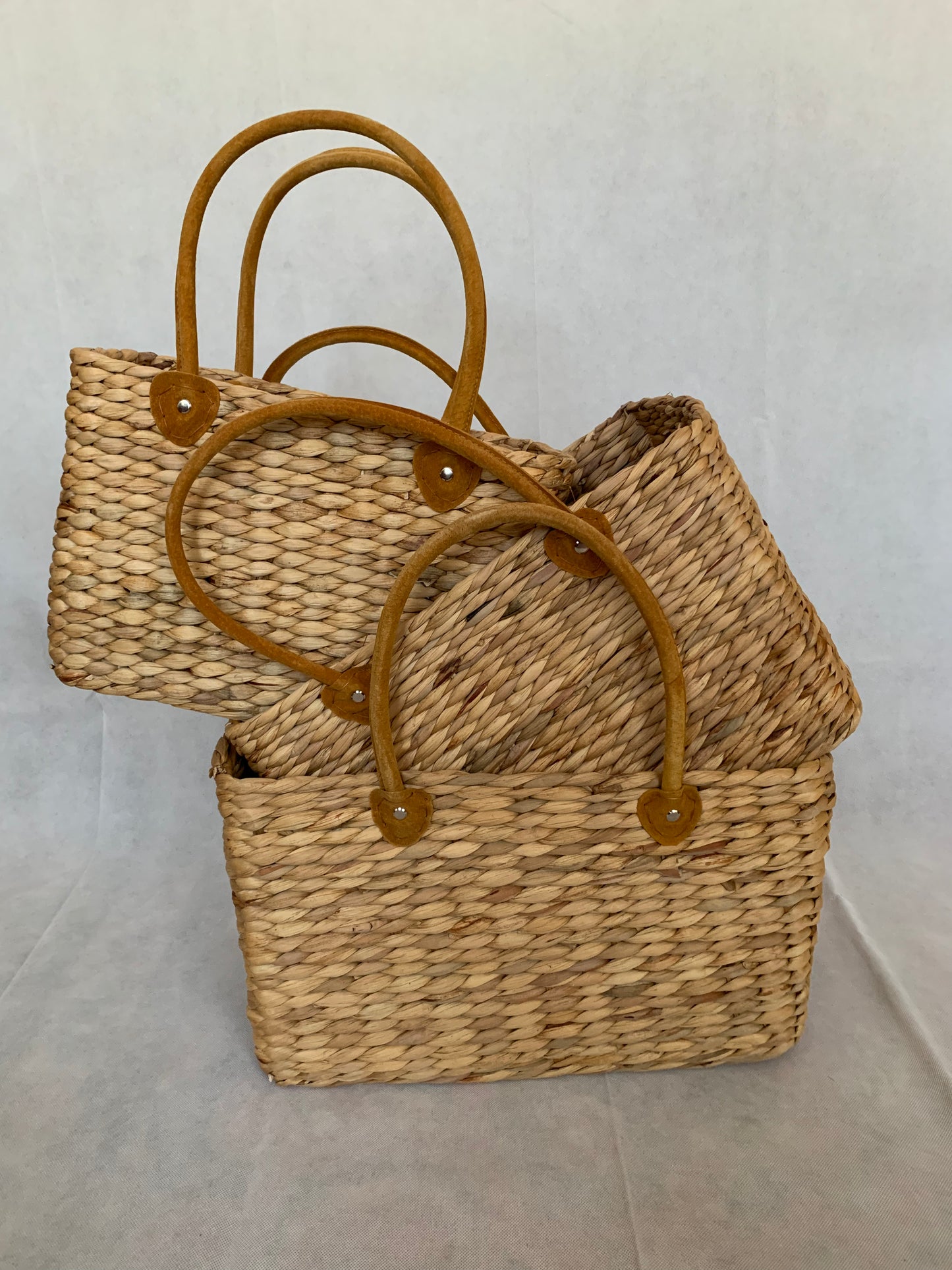 Tasche aus Wasserhyazinthe in drei Größen