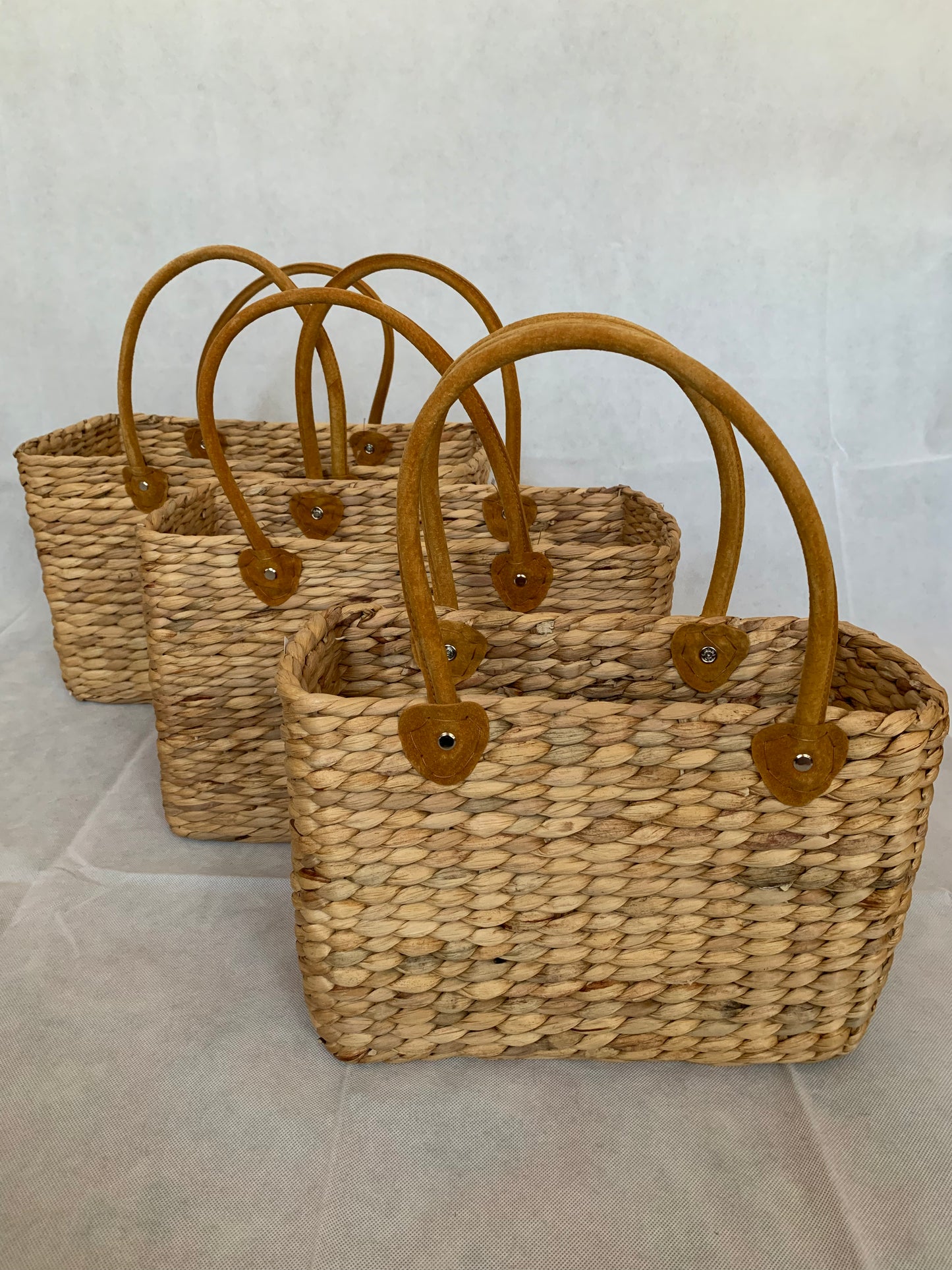 Tasche aus Wasserhyazinthe in drei Größen